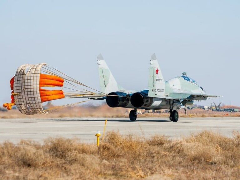 Braking parachute (2)